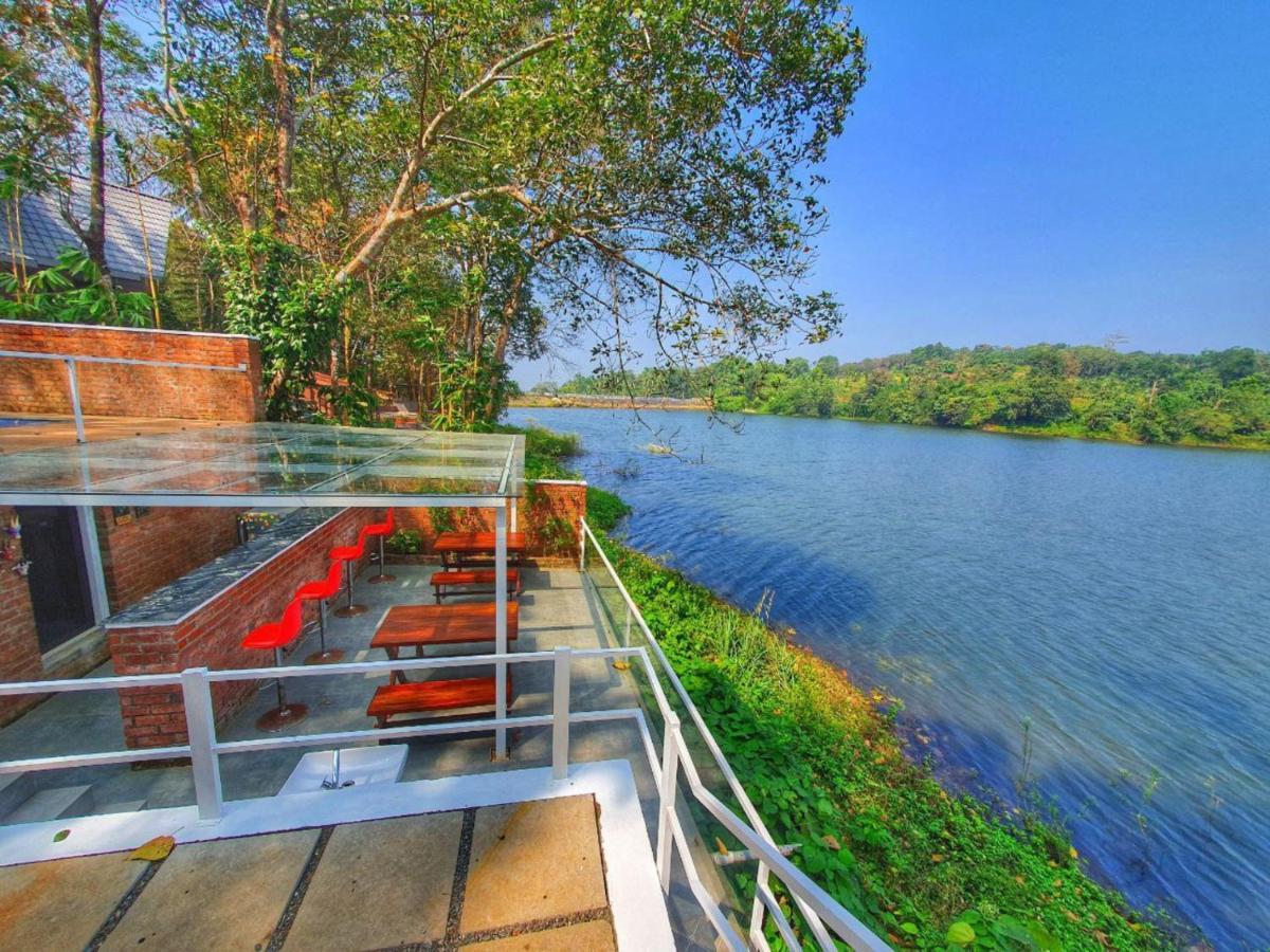 Riverine Springs Wadakkanchery Dış mekan fotoğraf